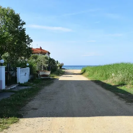 Dimar1 Seaside Apartman Dioniszíu-part